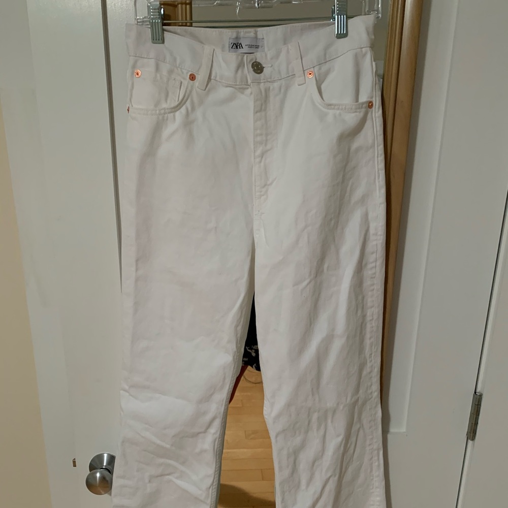 White Zara jeans never worn